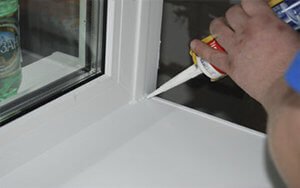 Устранение повреждений поверхности пластика окна